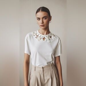 SHORT SLV RHINESTONE DETAIL R NECK T shirt